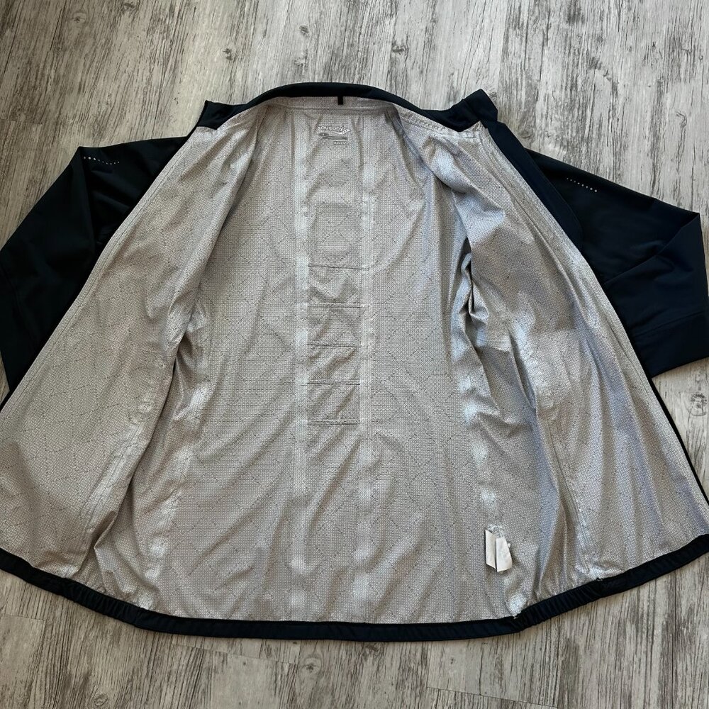 Jogging Jacket - Picture 6 of 8